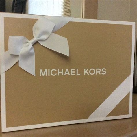 gift wrap michael kors